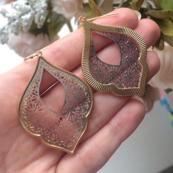 Gold And Silver Hoop Teardrop Dangle Earrings - Picture 4 of 8